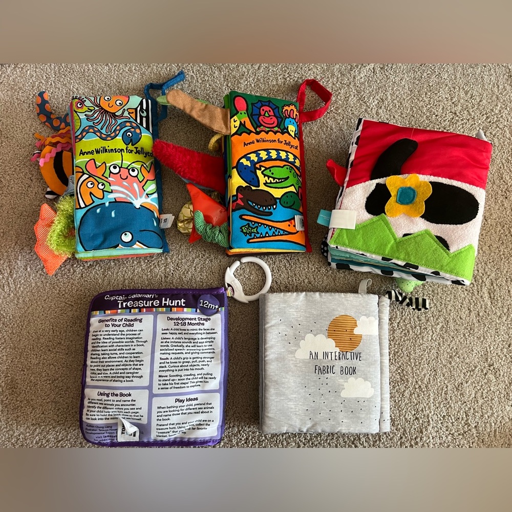 LOT Touch Feel Sensory Activity Cloth Books Manhattan Toy Lamaze Jellycat - Picture 2 of 7